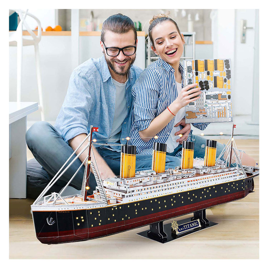 Cubic Fun - Cubic Fun 3d puzzel titanic met led verlichting - 266 stuks