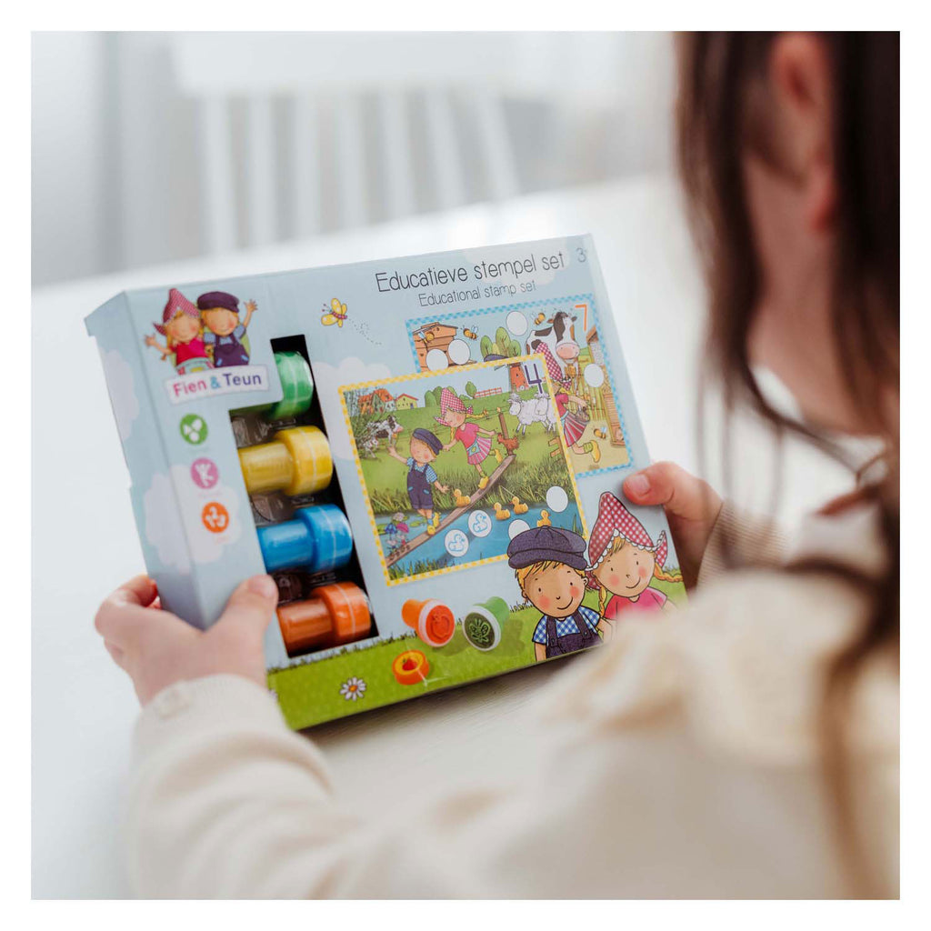 Fien & Teun - Fien & Teun creatieve stempelset stempels en gekleurde kaarten - creatief educatief speelgoed - boerderij speelgoed - vanaf 3 jaar - bambolino toys