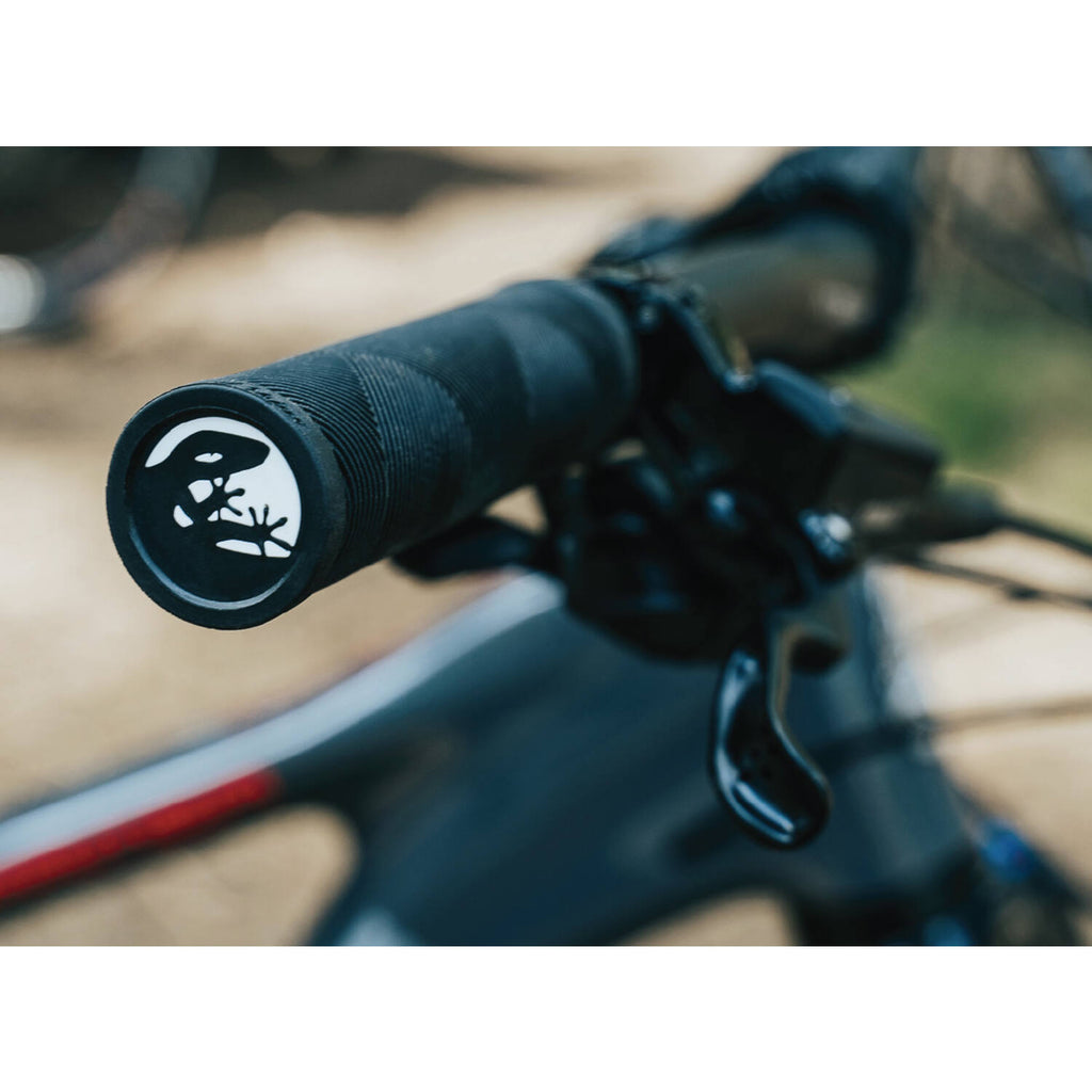 Lizard skins strata - single lock-on - jet black