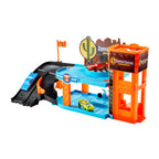 Disney cars garage glow racers met 3 auto's