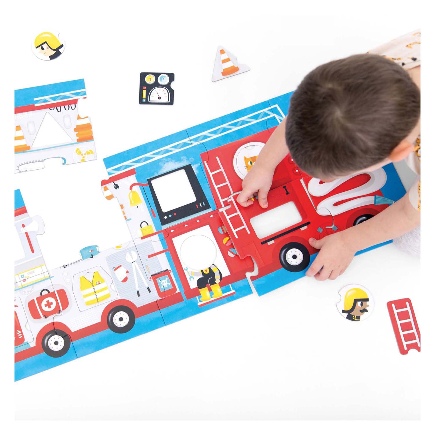 Banana panda - maak de puzzel passend brandweerwagen - 23st.