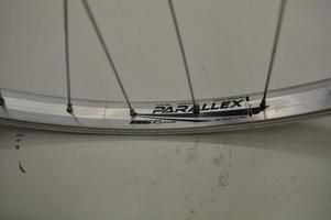 - Achterwiel 28 (622)aluminium StandaardRemnaaf Zilver