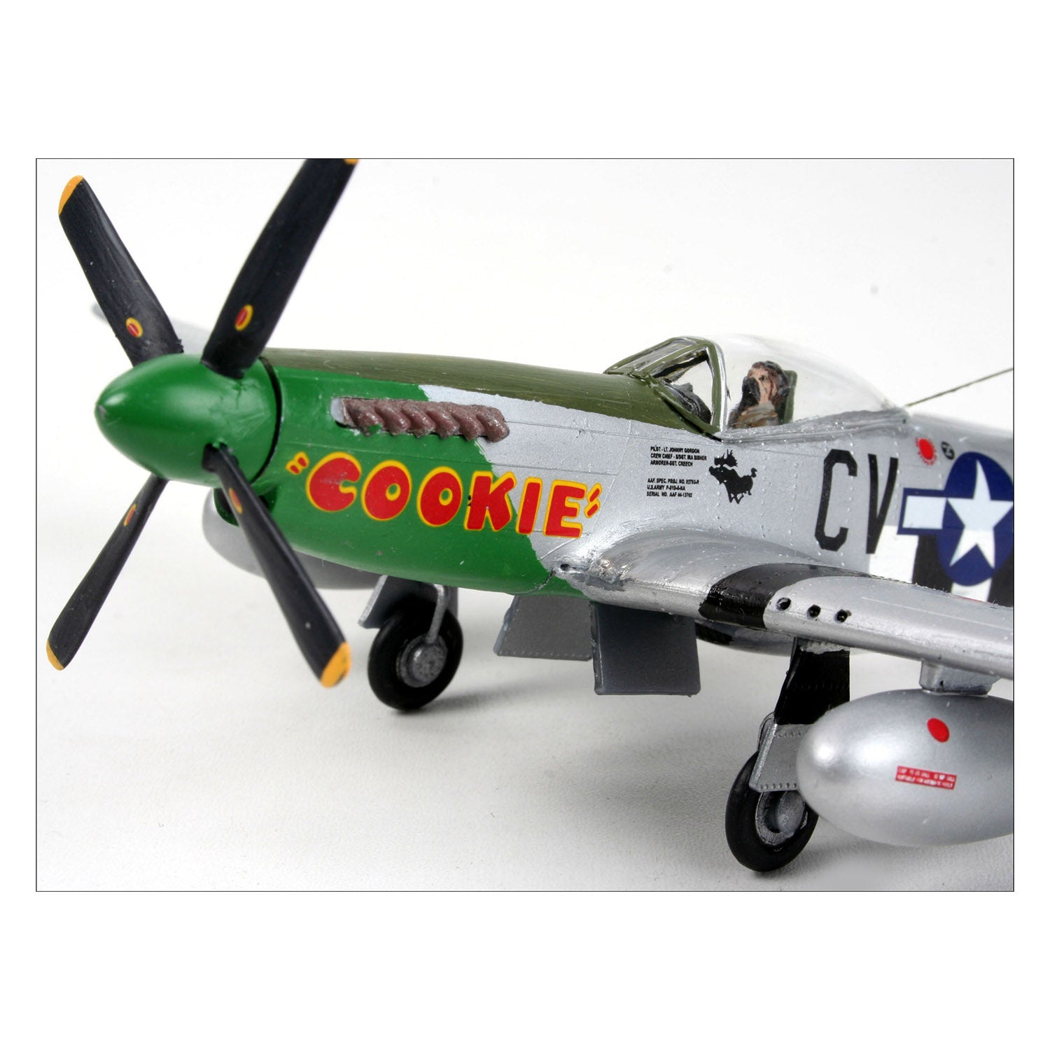 Revell - p-51d mustang
