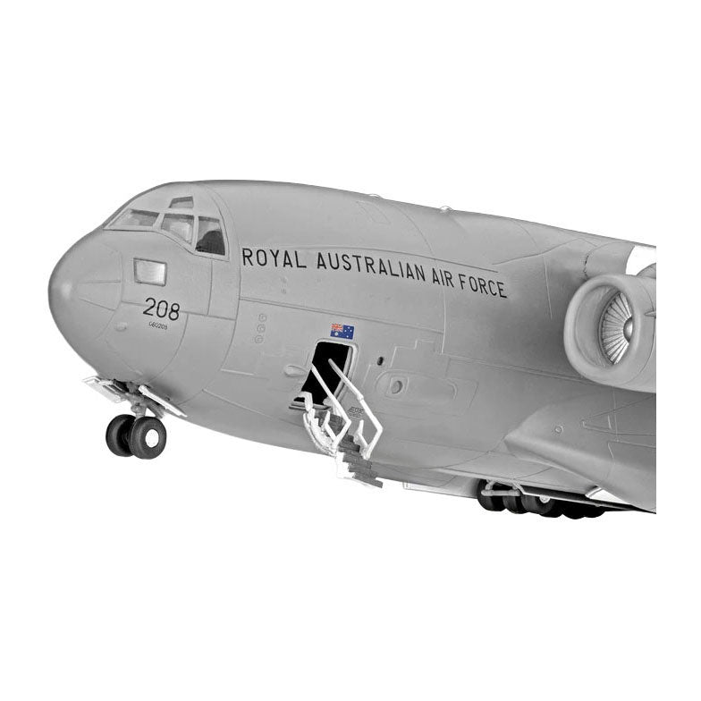 Revell - modelbouwpakket boeing c-17a globemaster iii 1:144 - 137dlg.
