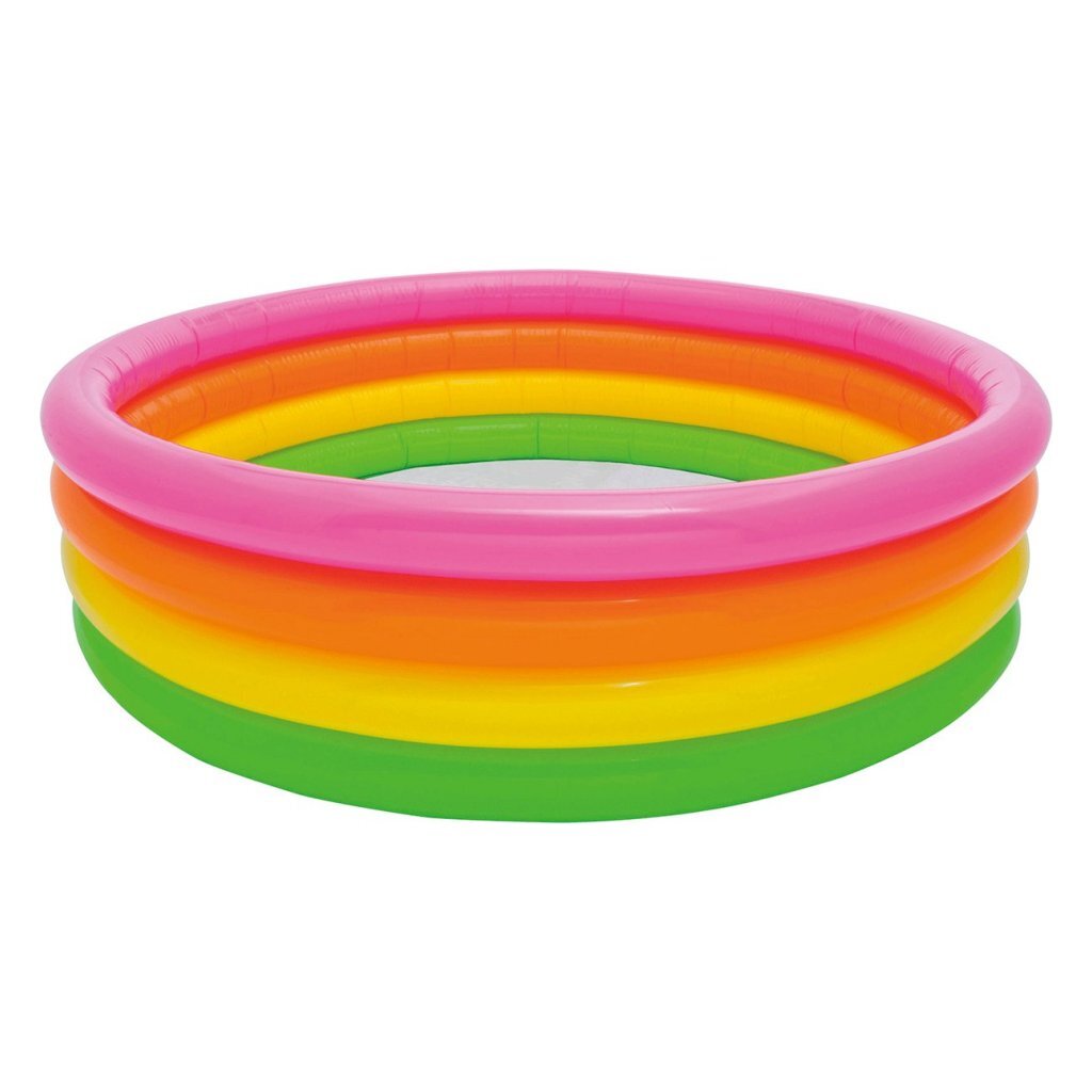 Le coucher du soleil de la piscine pour enfants brille