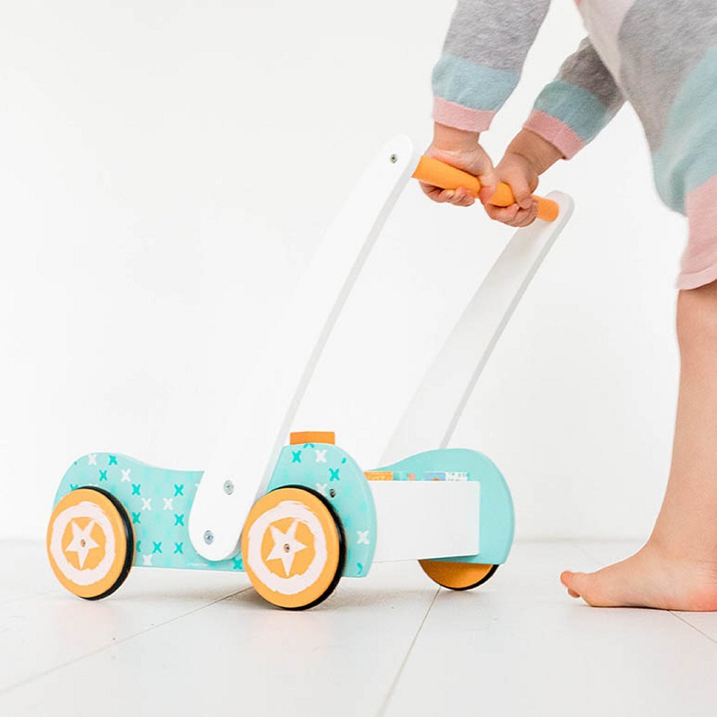 Studio Circus - Studio Circus houten loopwagen + houten blokken