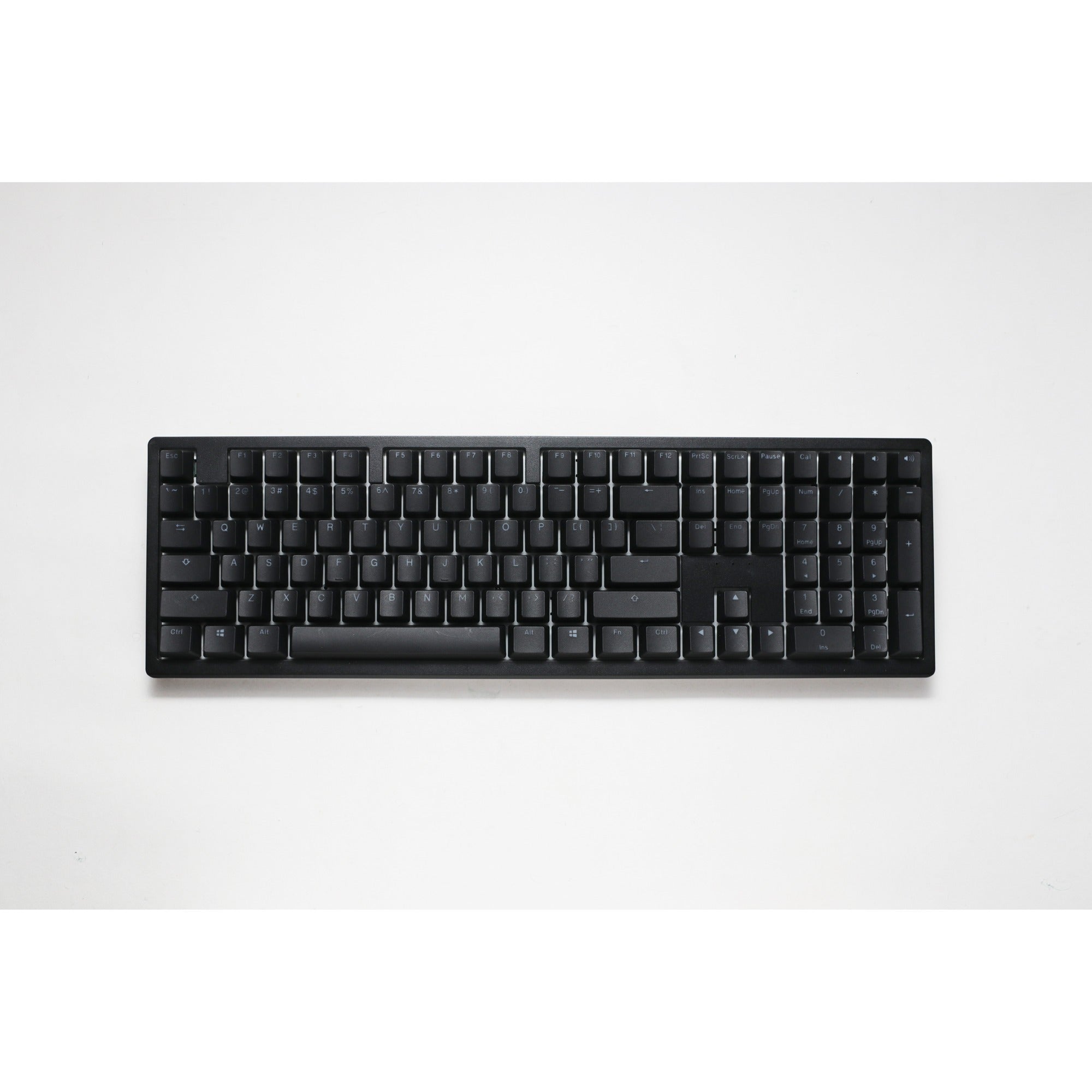 Ducky zero 6108 classic black, gaming toetsenbord (zwart wit, us lay-out, cherry mx2a brown, rgb leds, double-shot pbt, hot swap, 2.4ghz | bluetooth | usb-c)