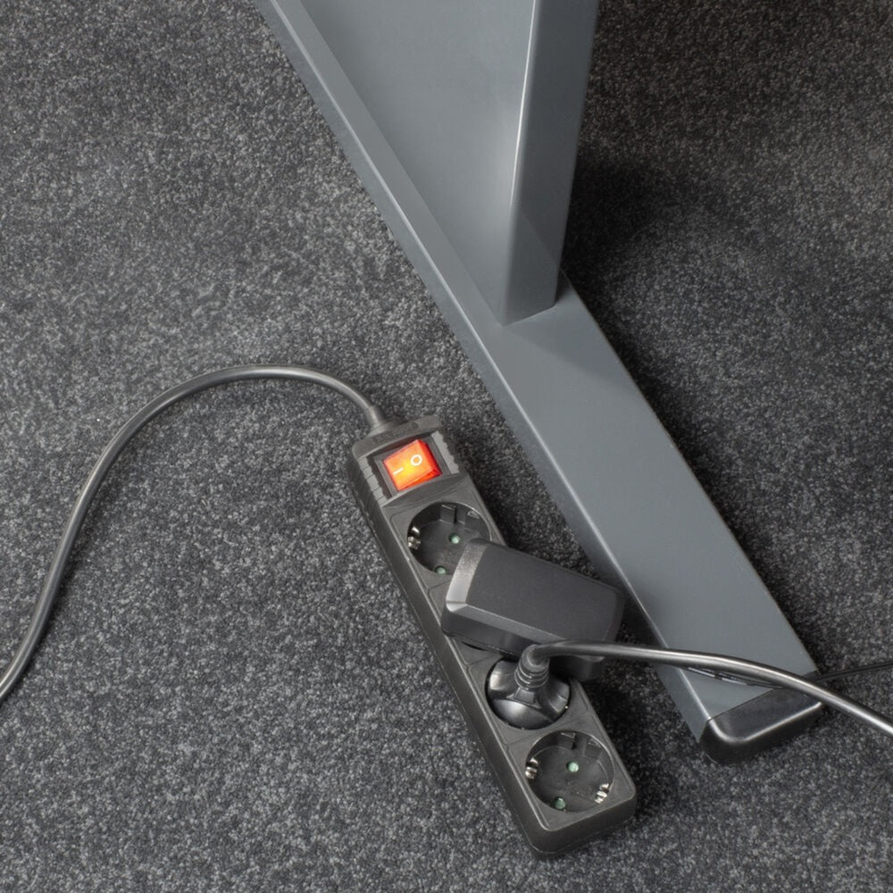 ACT Connectivity - ACT Connectivity stekkerdoos met lichtgevende schakelaar 4 sockets 2 m zwart stekkerdoos (zwart)