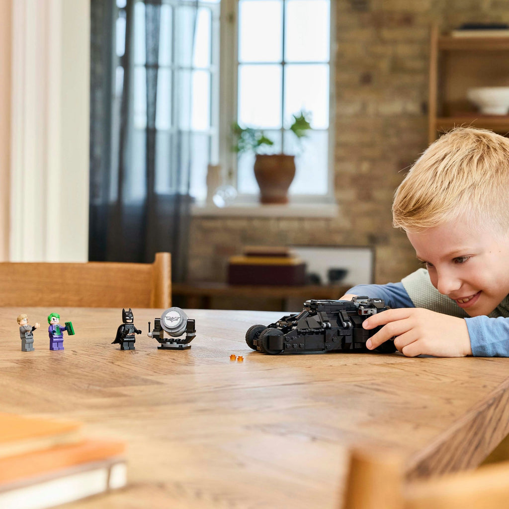 Lego dc super heroes - batman tumbler vs. two-face en the joker constructiespeelgoed (76303)