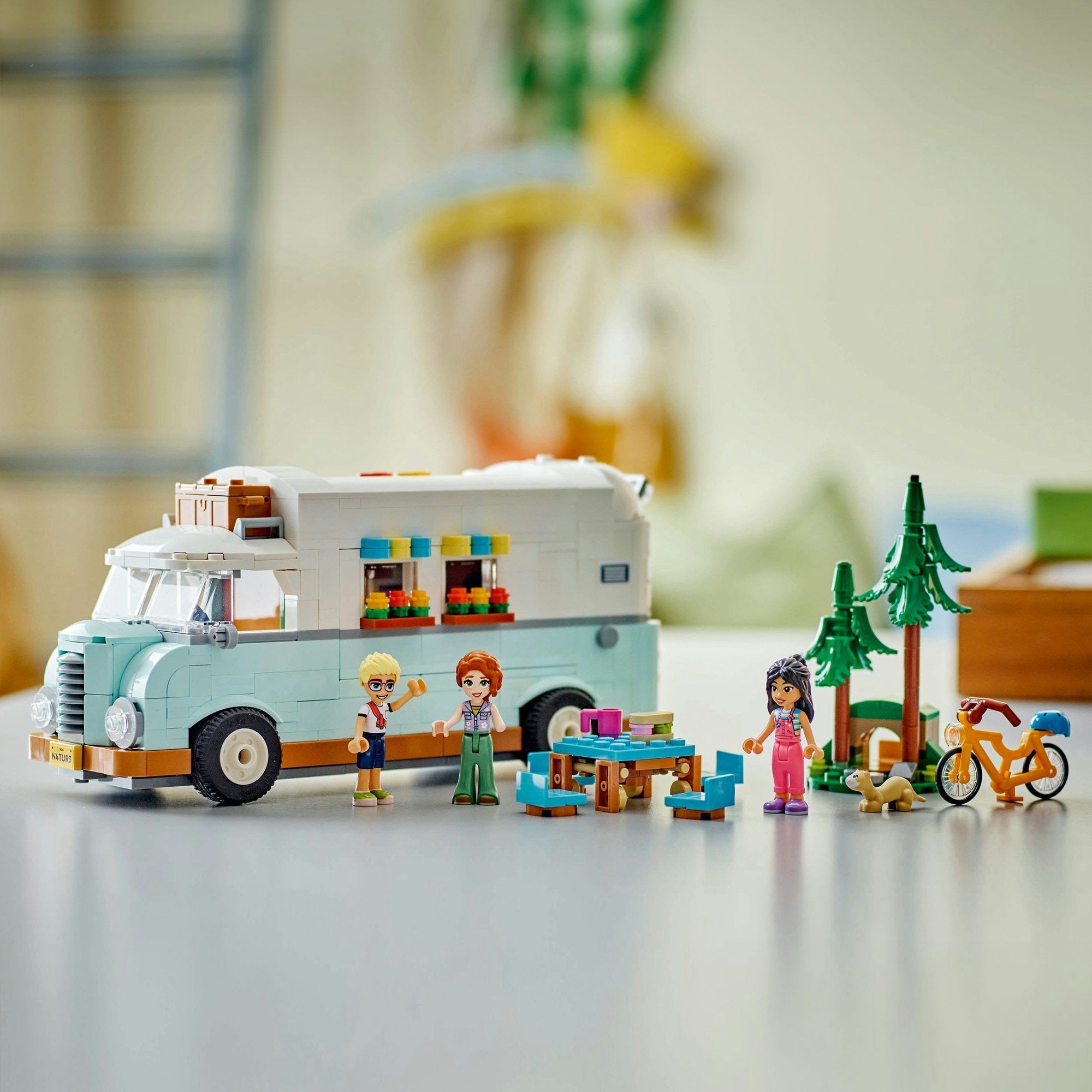 LEGO - friends camperavontuur met vrienden - 42663