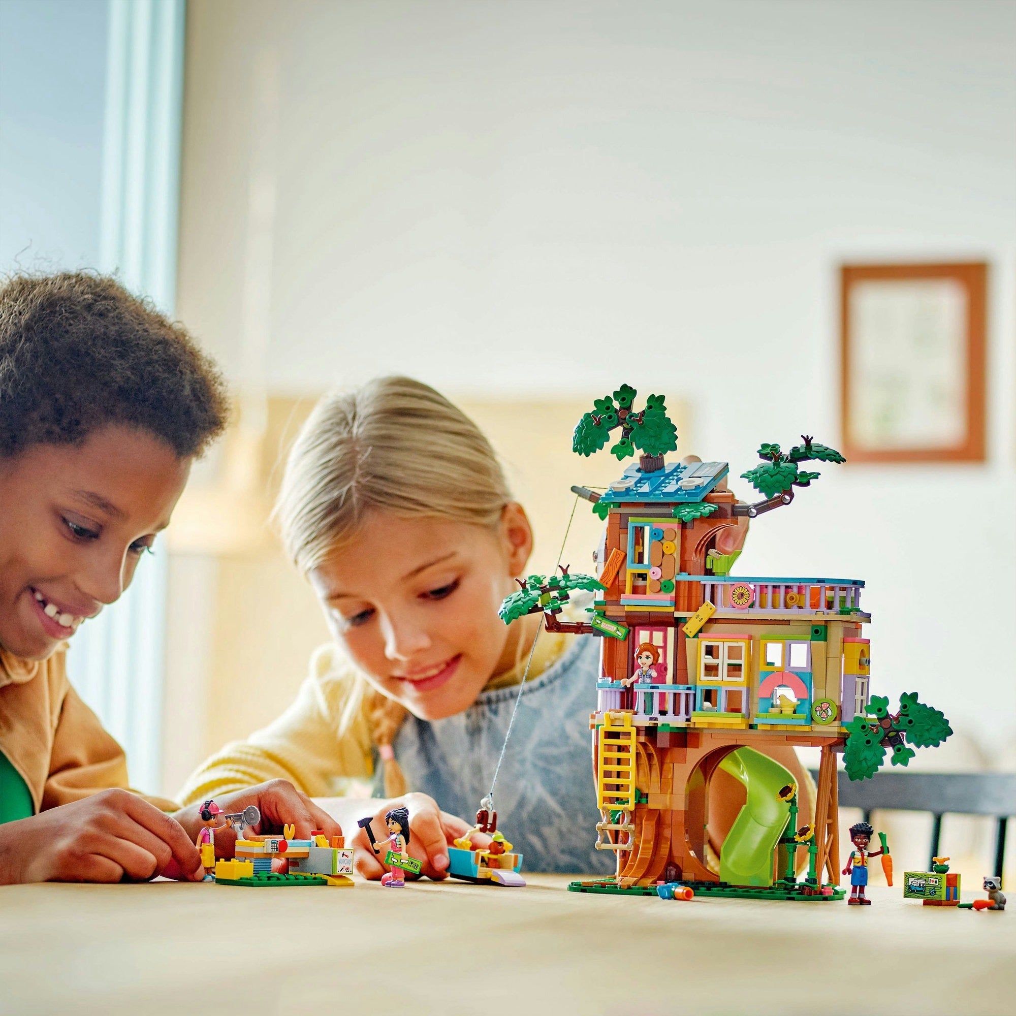 Lego friends boomhut voor de vrienden - 42652